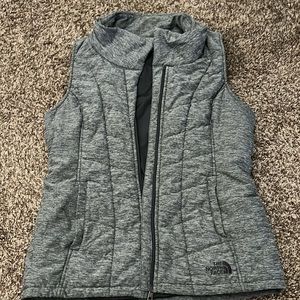 Women’s north face vest